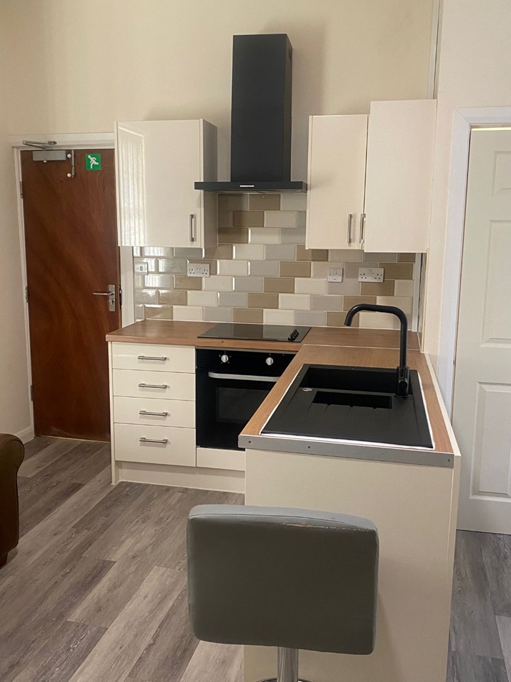 Castleford Studio Flat, Lumley Street, WF10 To Rent Now for £850.00 p/m