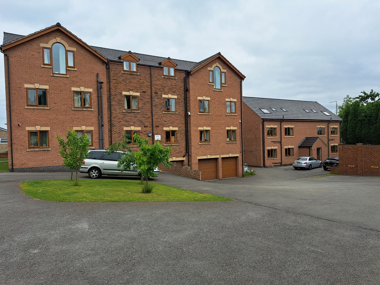 Rotherham 2 Bed Flat, Walk, S60 To Rent Now for £795.00 p/m