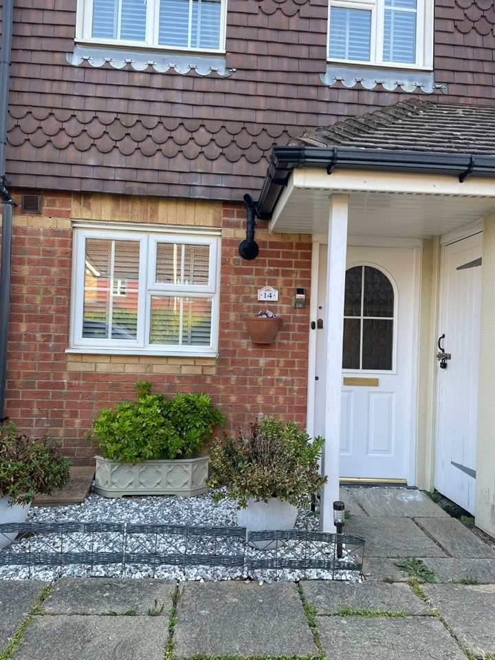Hawkinge, Folkestone 2 Bed Terraced House, Ingram Close, CT18 To