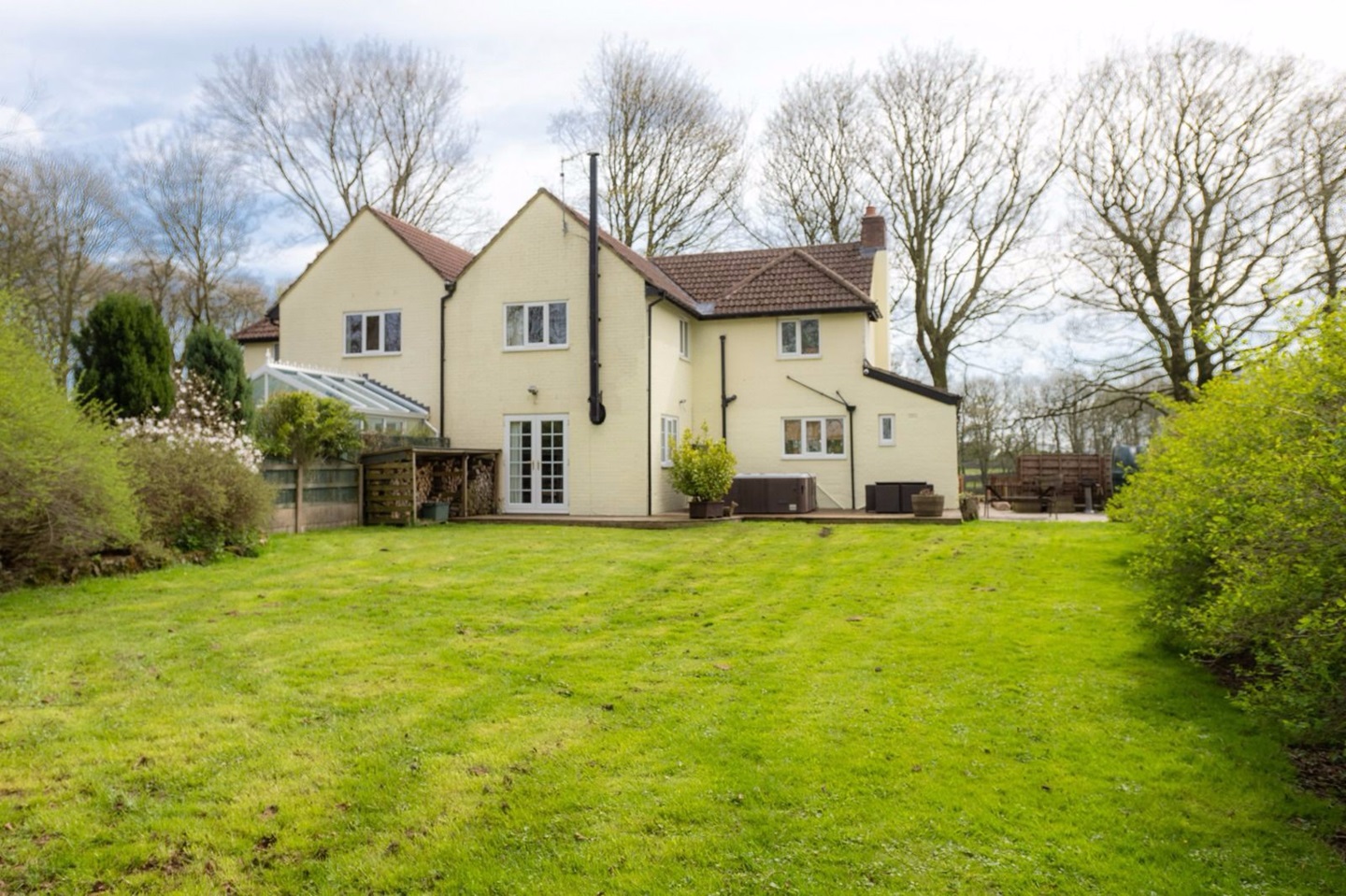 Fairfield, Buxton 4 Bed SemiDetached House, Brook House Drive, SK17