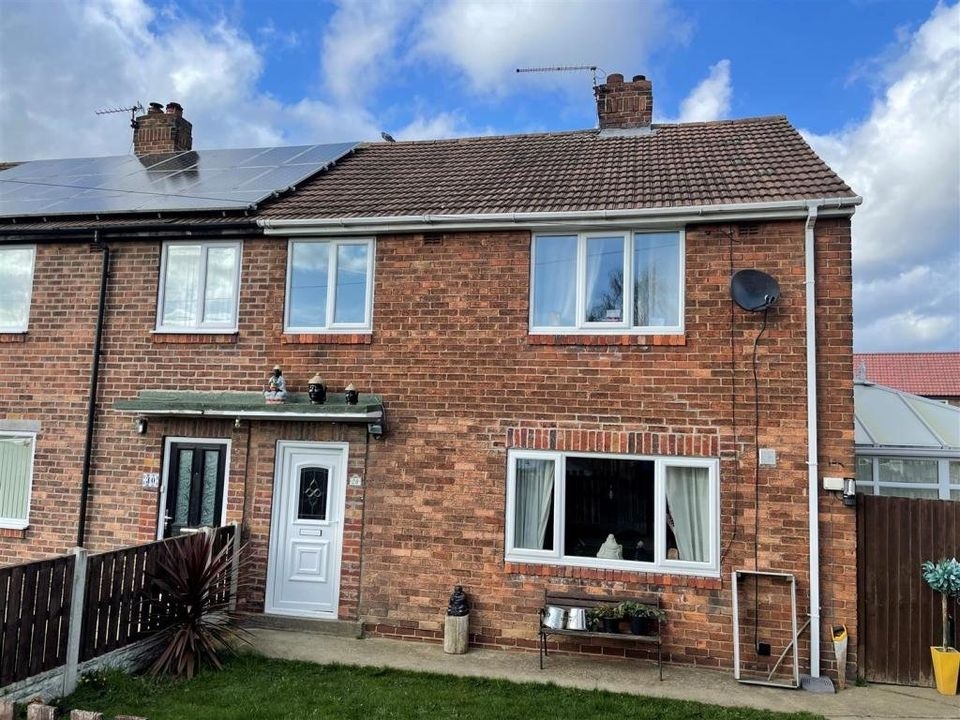Featherstone, Pontefract 3 Bed SemiDetached House, Hardwick Road, WF7 To Rent Now for £
