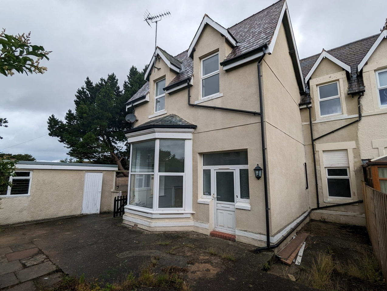 Llandudno 2 Bed Flat, Bryn Lupus Road, LL30 To Rent Now for £775.00 p/m