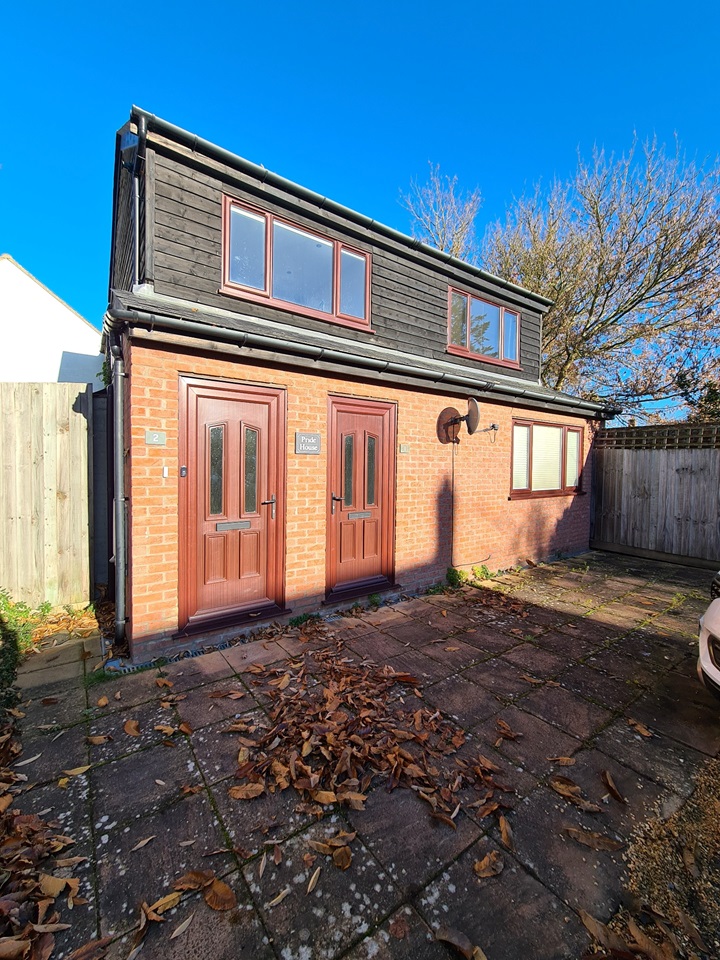 Buckden, St. Neots 2 Bed Flat, Pride House, PE19 To Rent Now for £965.00 p/m