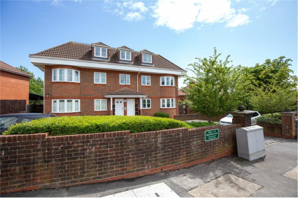 Bristol 2 Bed Flat, Beaumont Court, BS7 To Rent Now for £1,200.00 p/m