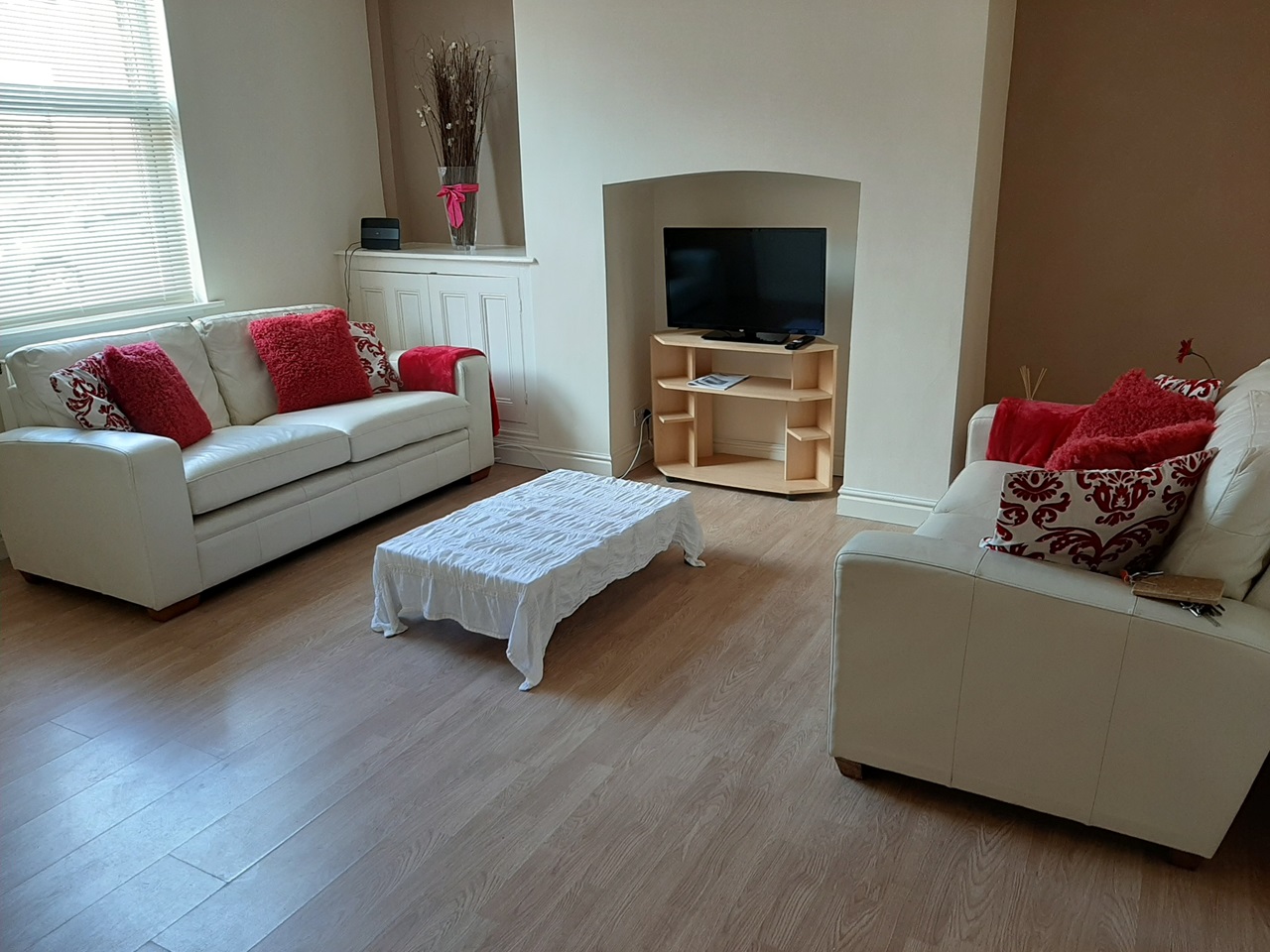 Preston Room in a Shared House, Portland Street, PR1 To Rent Now