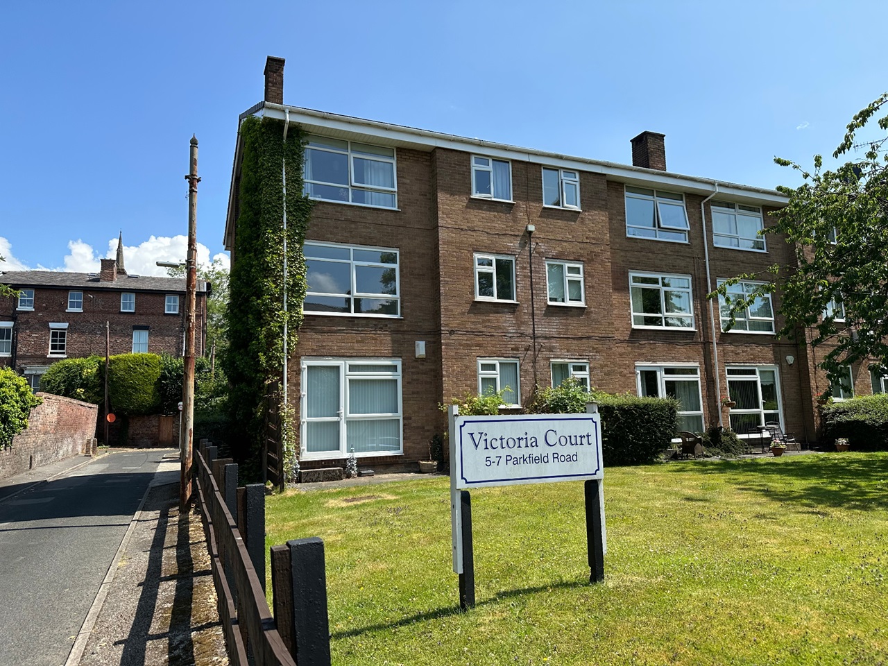 Aigburth, Liverpool 2 Bed Flat, Parkfield Road, L17 To Rent Now for