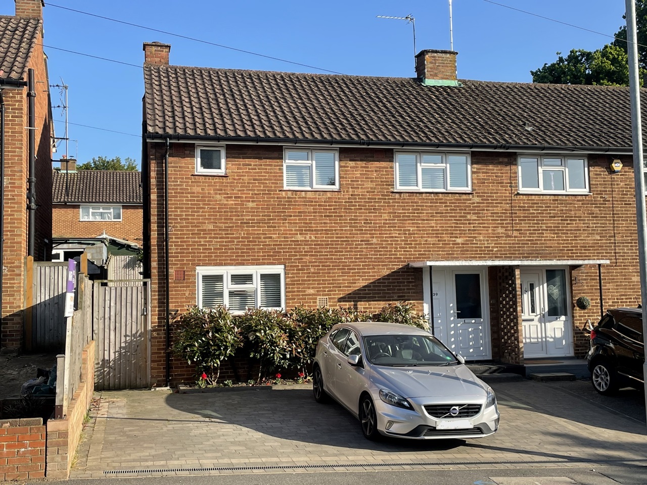 Chessington 3 Bed SemiDetached House, Garrison Lane, KT9 To Rent