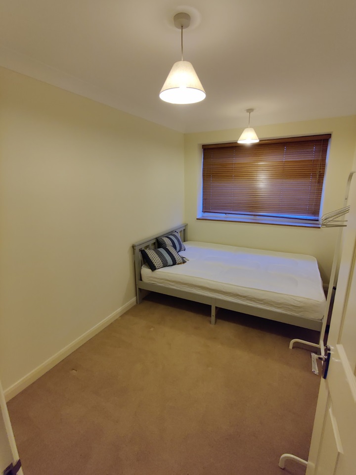 Twyford, Reading Room in a Shared House, Wessex Gardens, RG10 To