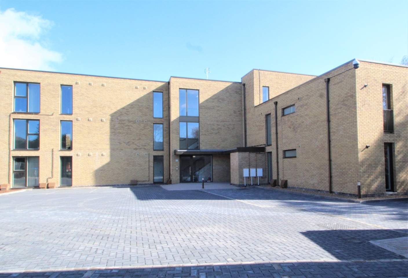 Halesowen 2 Bed Flat, Laurel Lane, B63 To Rent Now for £750.00 p/m