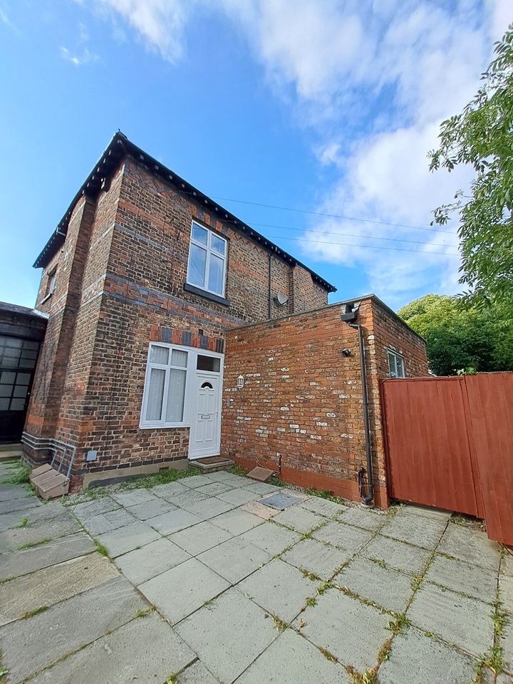 Liverpool 1 Bed Flat, Litherland Park, L21 To Rent Now for £550.00 p/m