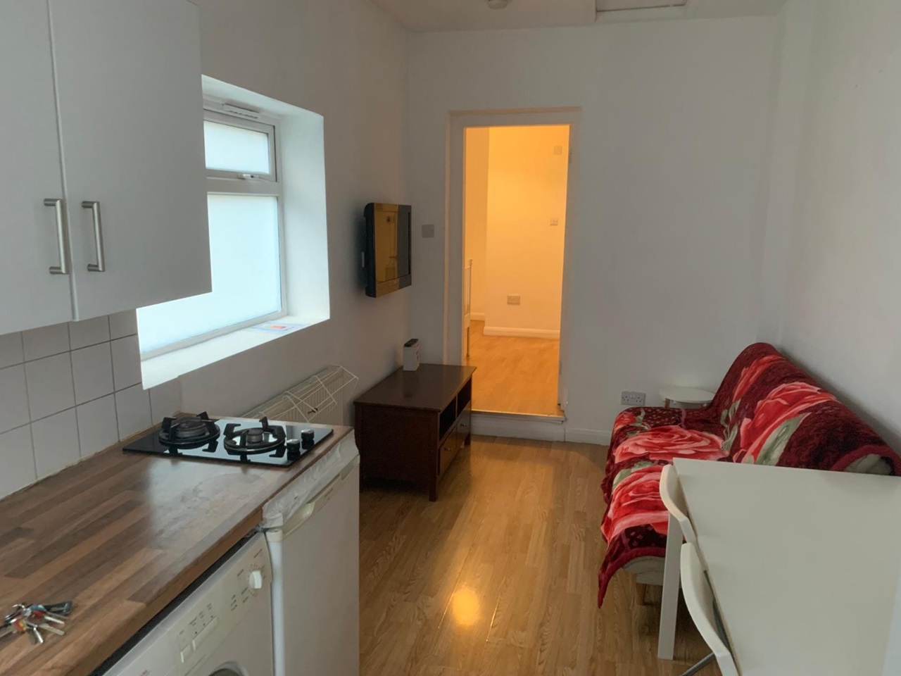 London 1 Bed Flat, Merton House, NW4 To Rent Now for £1,190.00 p/m