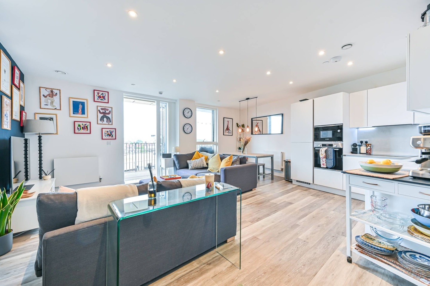 Image showcasing London - 2 Bed Penthouse, Emperor Apartments, SE5 - To Rent Now for £ ...