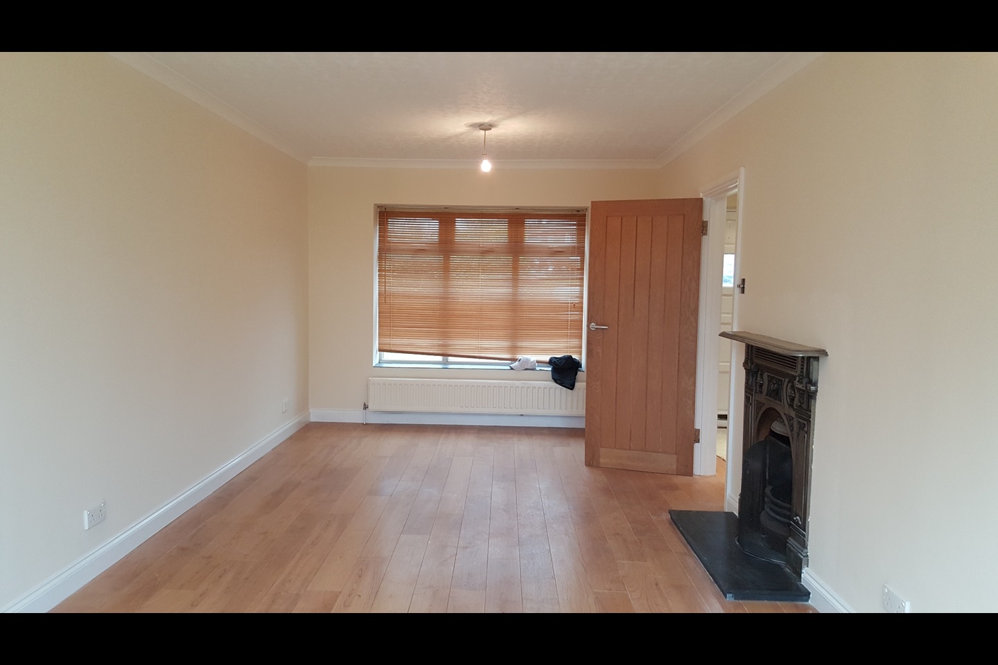 2 Bed SemiDetached House, Southfield, EN5 To Rent Now for £
