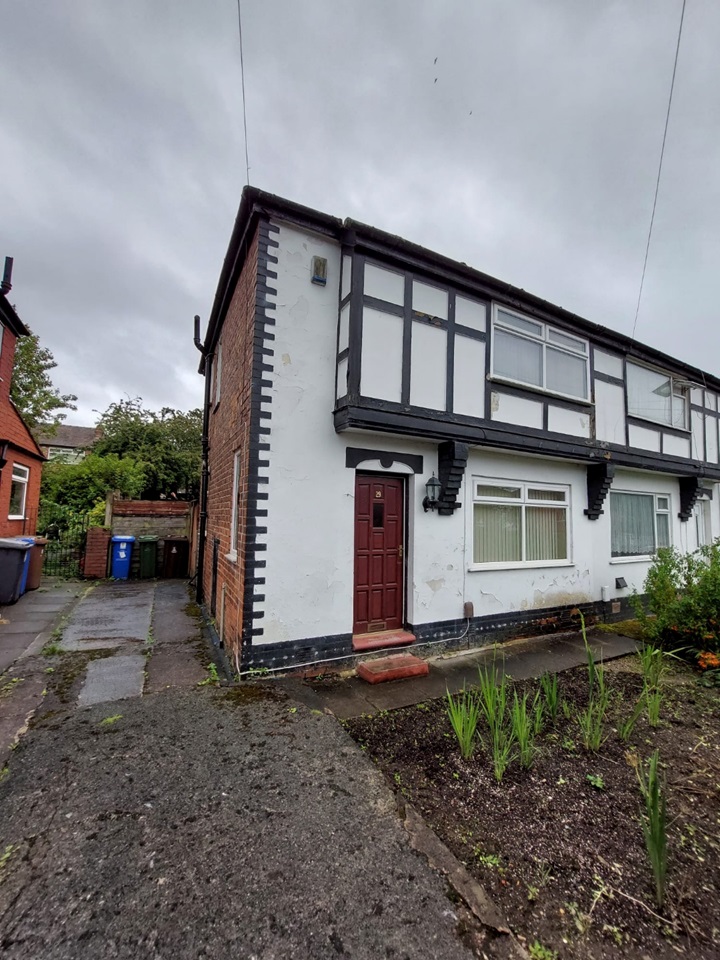 Droylsden, Manchester 2 Bed SemiDetached House, Chestnut Avenue, M43