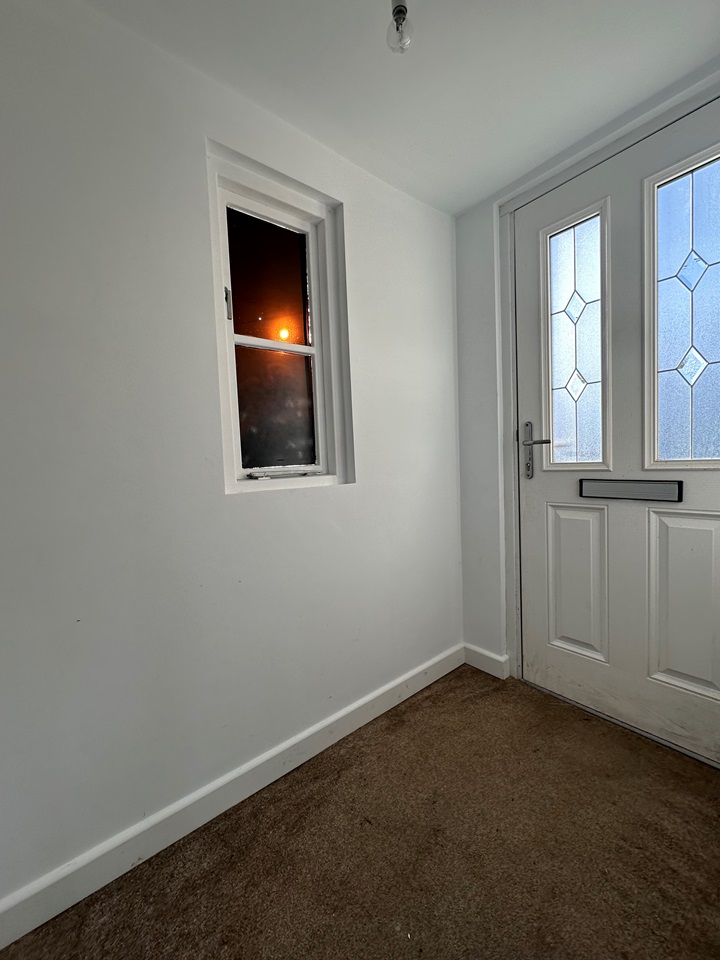 Chippenham 3 Bed SemiDetached House, Plough Lane, SN15 To Rent Now