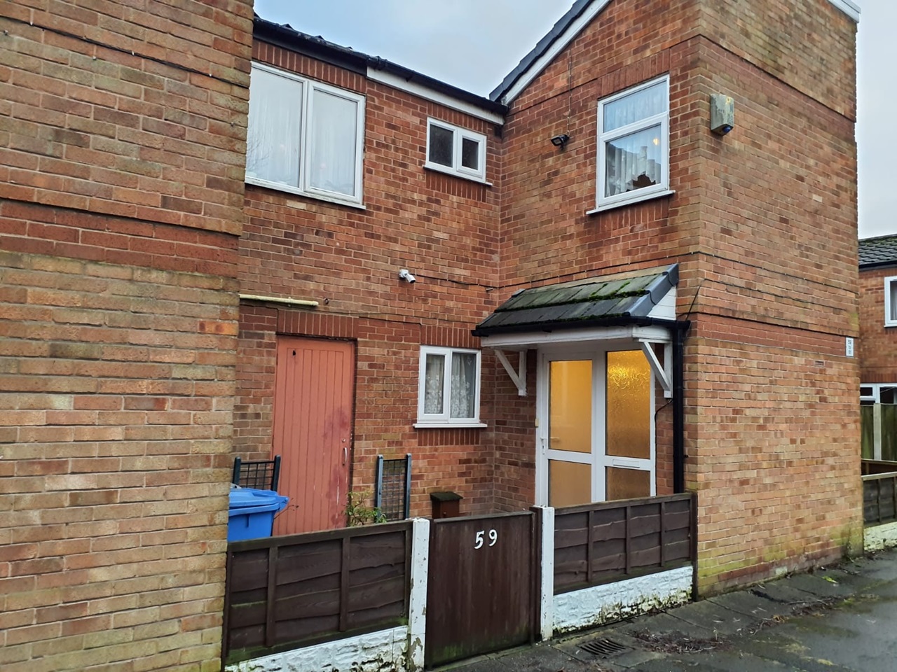 Warrington 4 Bed SemiDetached House, St. Katherines Way, WA1 To