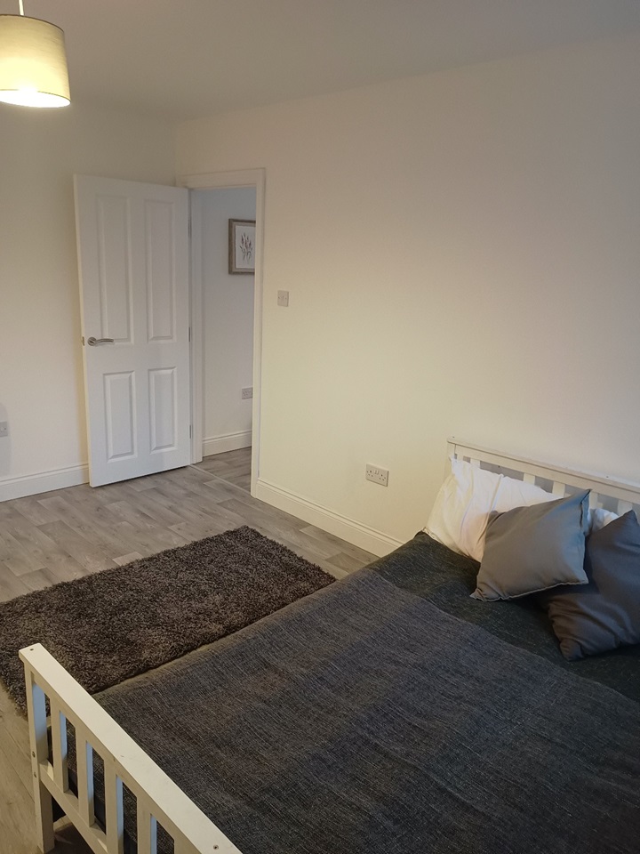 Thornton Heath 1 Bed Flat, Bensham Manor Road, CR7 To Rent Now for