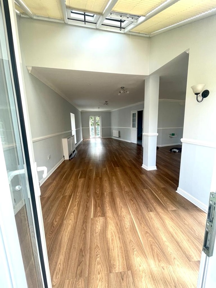 Greenhithe 3 Bed SemiDetached House, Kingfisher Drive, DA9 To Rent Now for £2,300.00 p/m