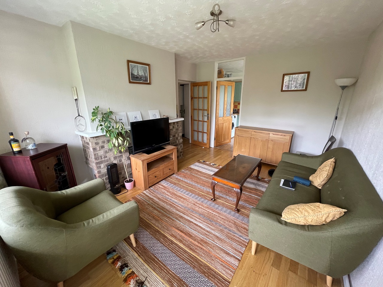 London Room in a Shared Flat, Deeside Road, SW17 To Rent Now for £