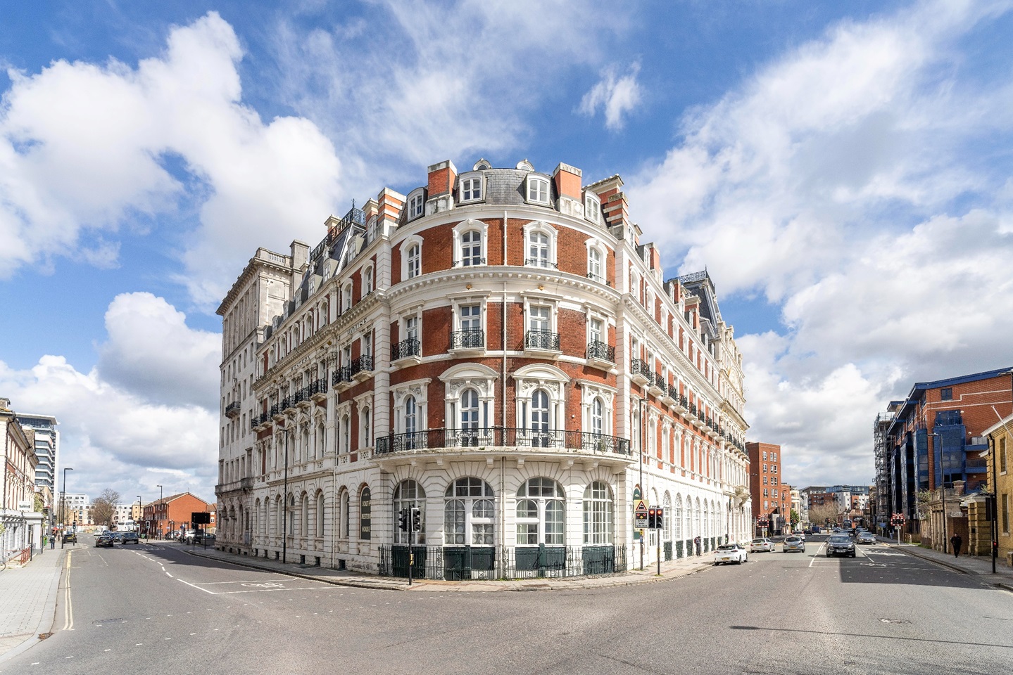 Southampton 4 Bed Penthouse, South Western House, SO14 To Rent Now