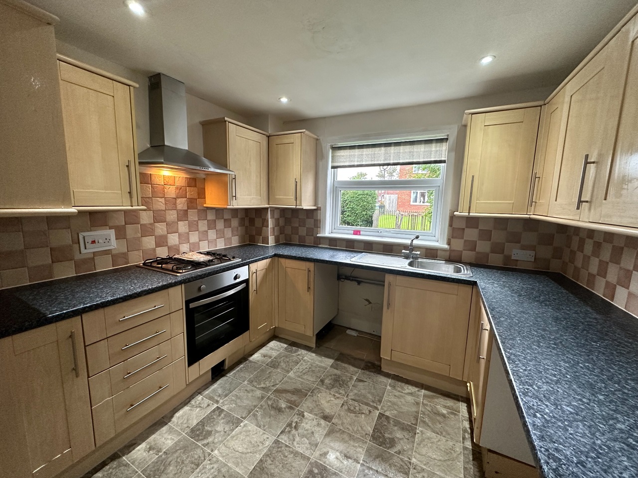 Widnes 3 Bed End Terrace, Parbold Court, WA8 To Rent Now for £795.