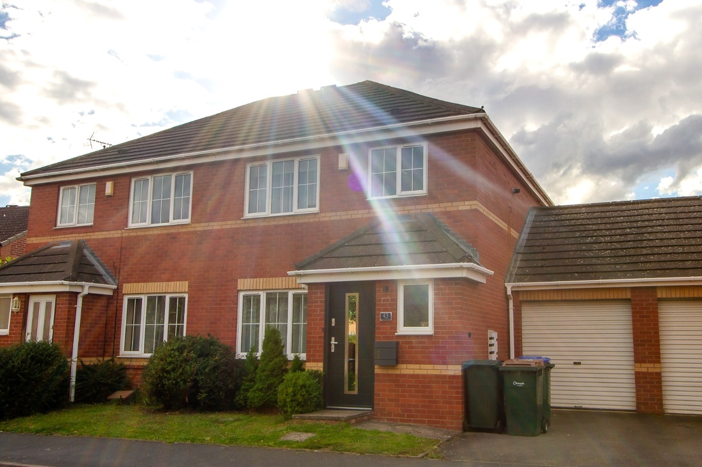 Coventry 3 Bed Terraced House, Gunton Avenue, CV3 To Rent Now for £