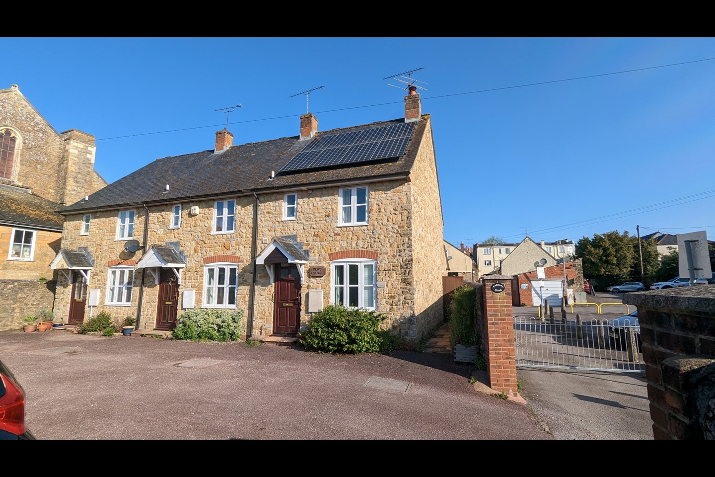 Sherborne 2 Bed End Terrace, Pageant Close, DT9 To Rent Now for £