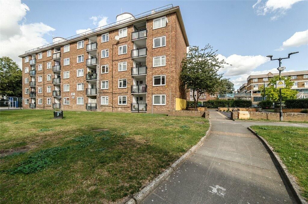 London Room in a Shared Flat, Addington House, SW9 To Rent Now for