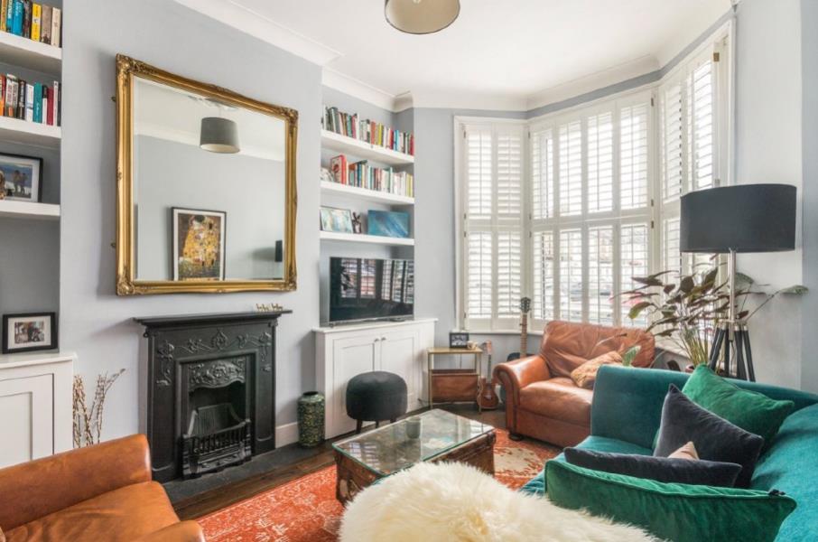 London Room in a Shared House, Graveney Road, SW17 To Rent Now for