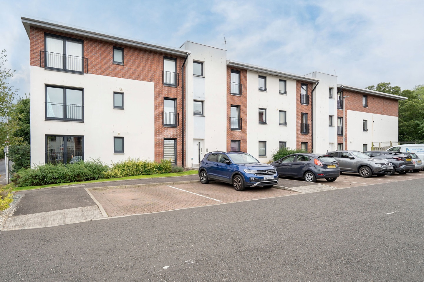 Edinburgh 2 Bed Flat, New Mart Gardens, EH14 To Rent Now for £1,350