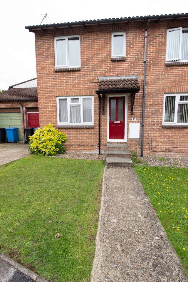 Poole 3 Bed Terraced House, Rowan Drive, BH17 To Rent Now for £