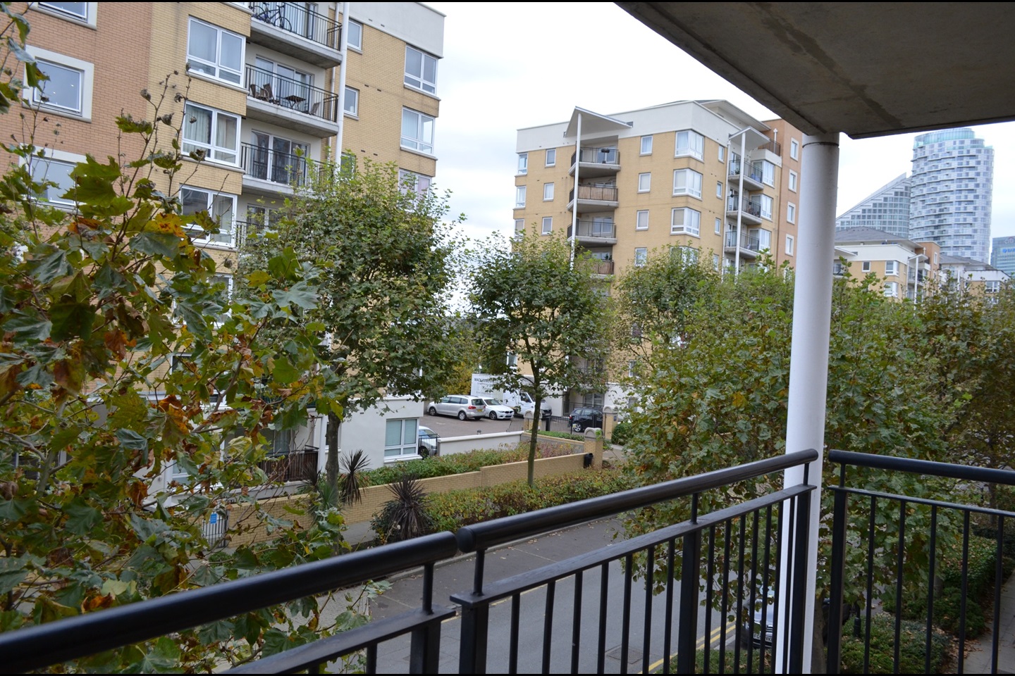 London 3 Bed Flat, Newport Avenue, E14 To Rent Now for £1,650.00 p/m