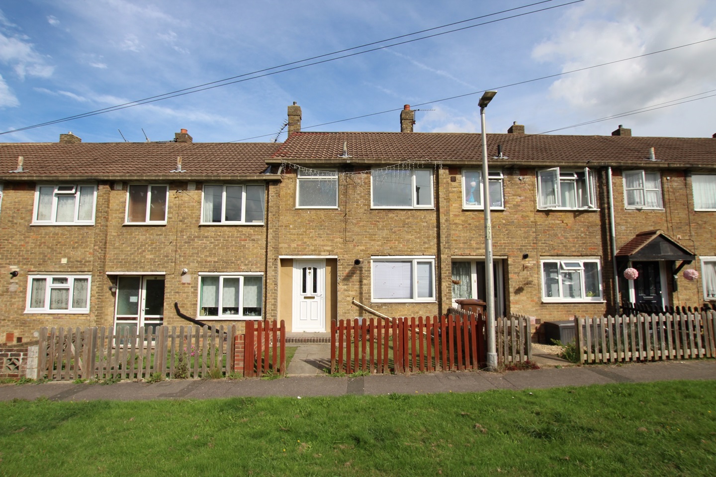 Chatham 3 Bed Terraced House, Mallow Way, ME5 To Rent Now for £