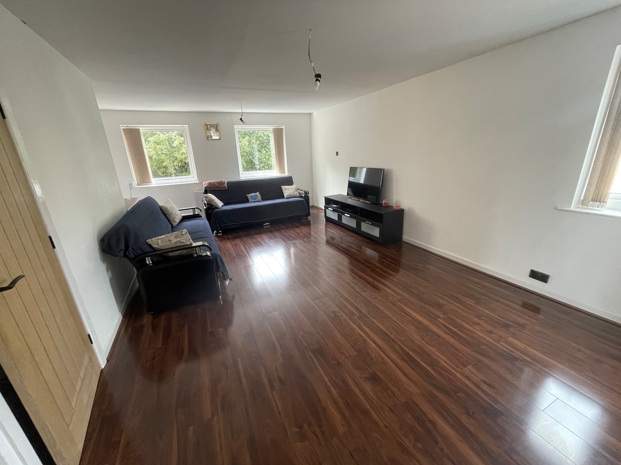 Darwen 3 Bed Flat, Darwen, BB3 To Rent Now for £850.00 p/m