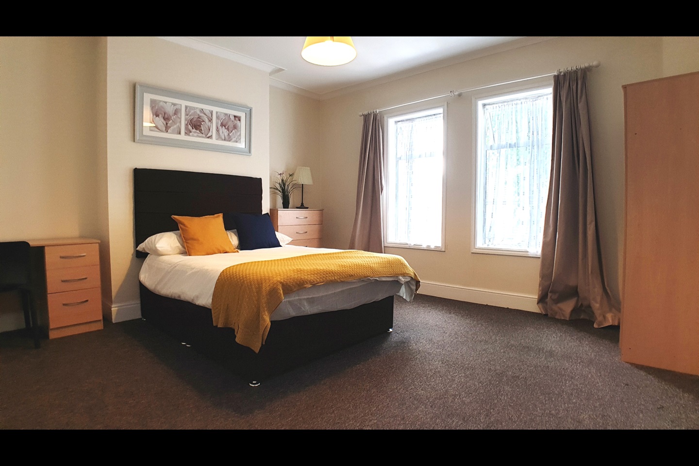 Tipton Room in a Shared House, Sedgley Road West, DY4 To Rent Now