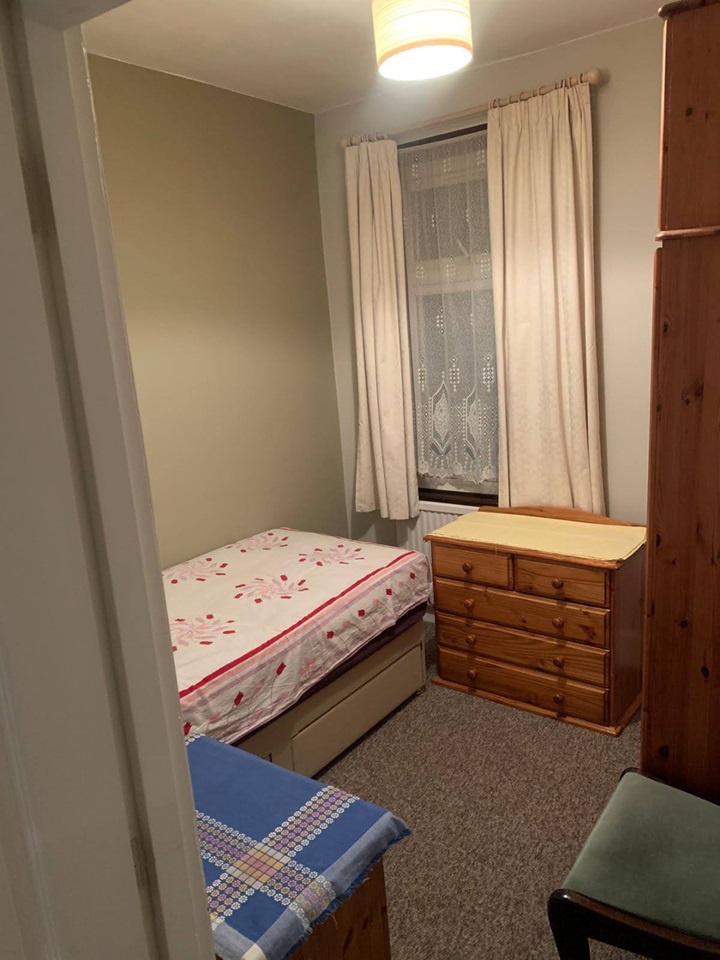 Ilford Room in a Shared House, Woodlands Road, IG1 To Rent Now for