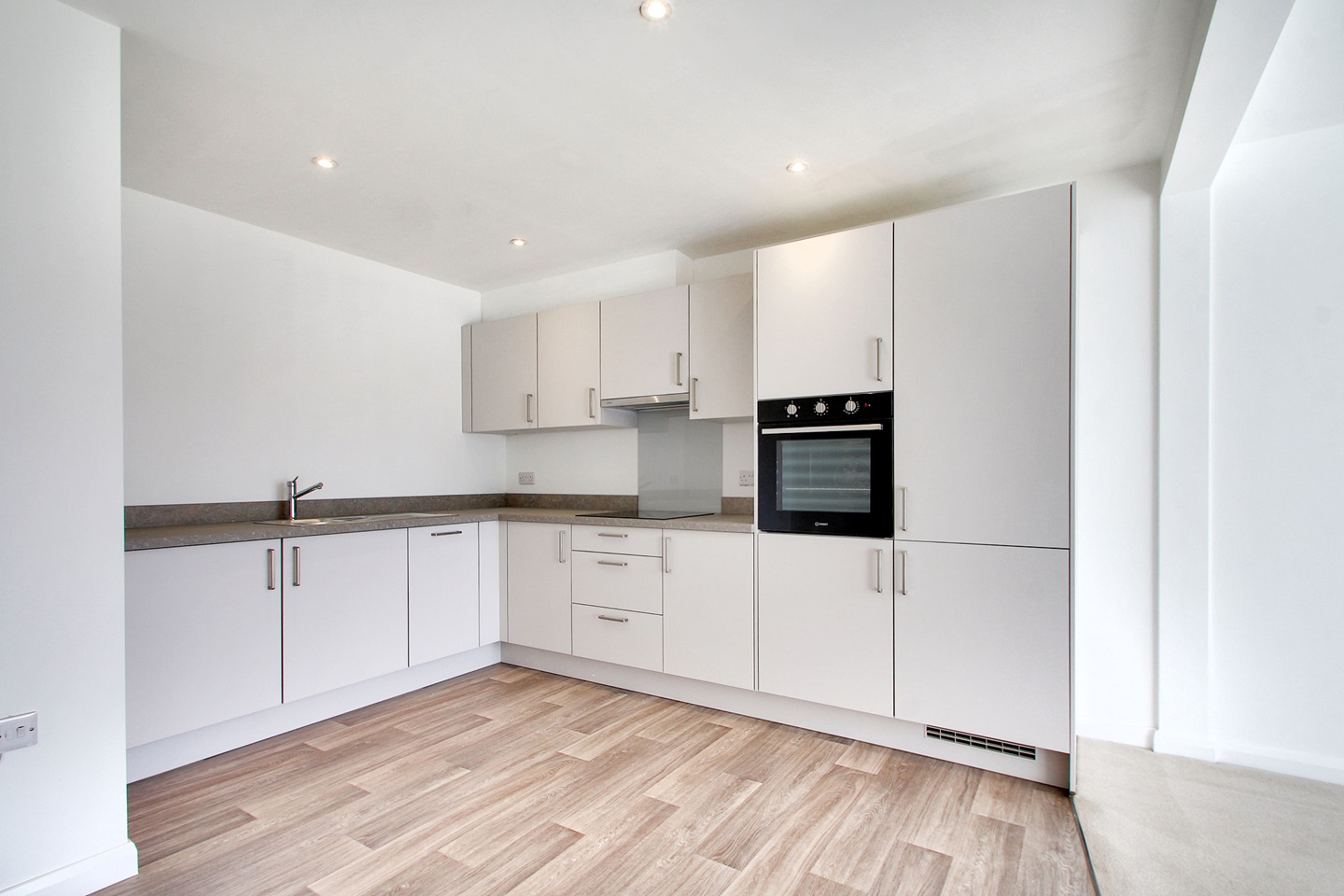 Gravesend 1 Bed Flat, Parrock Road, DA12 To Rent Now for £1,200.00 p/m