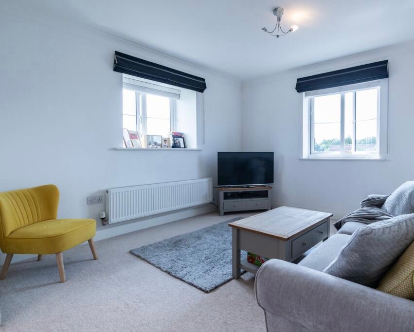 Bracknell 2 Bed Flat, Eagle Way, RG12 To Rent Now for £1,450.00 p/m