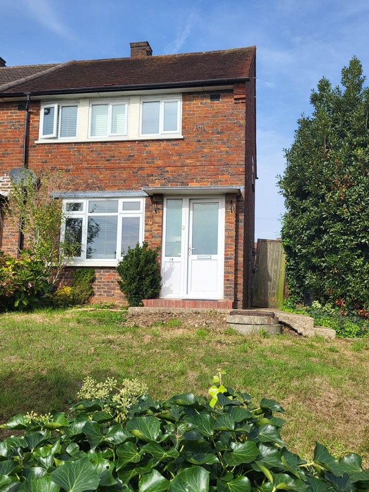 Borehamwood 3 Bed SemiDetached House, Reston Path, WD6 To Rent Now