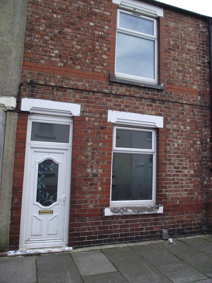 Carlin How, SaltburnByTheSea 2 Bed Terraced House, Coronation