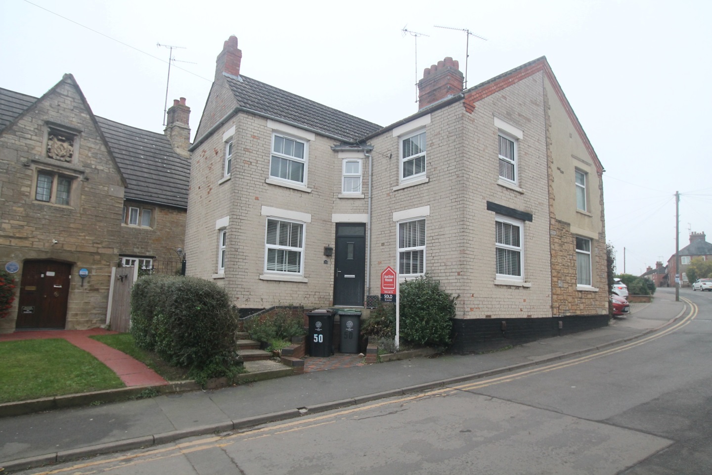 Raunds, Wellingborough 2 Bed SemiDetached House, Hill Street, NN9