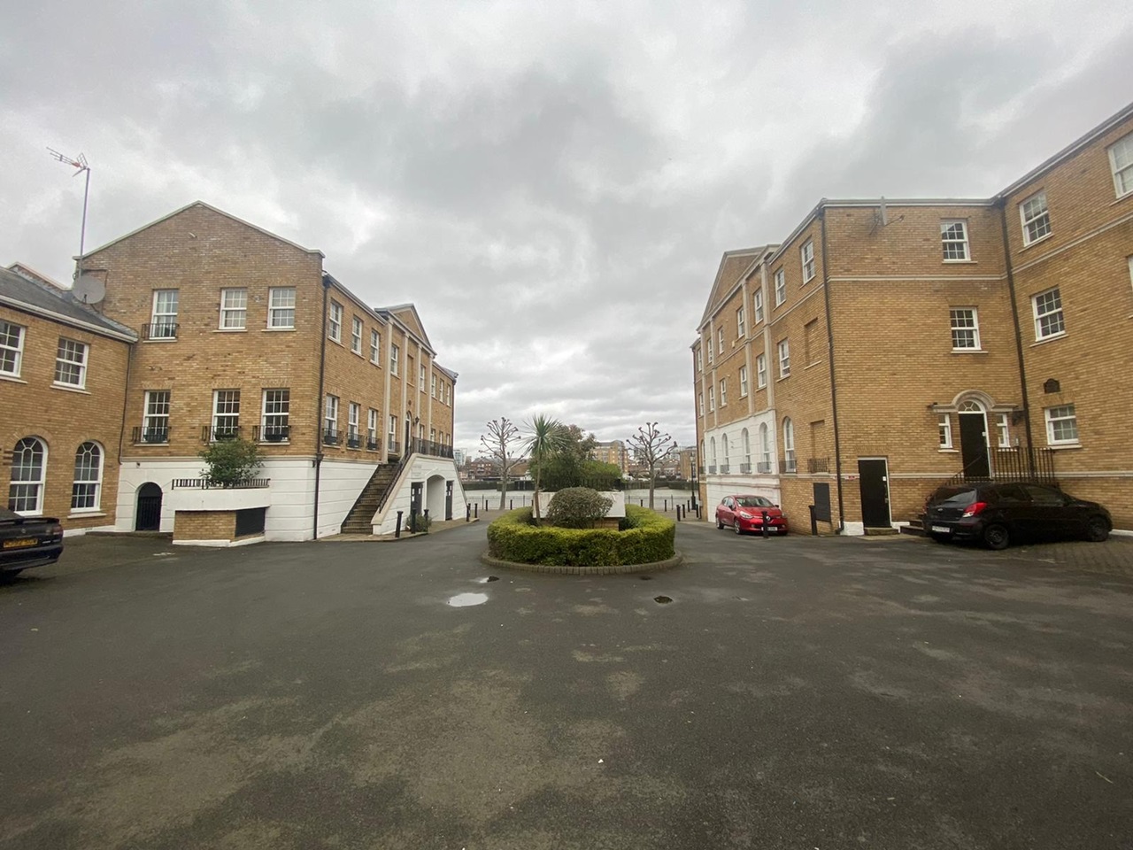 London Room in a Shared House, William Square, SE16 To Rent Now for