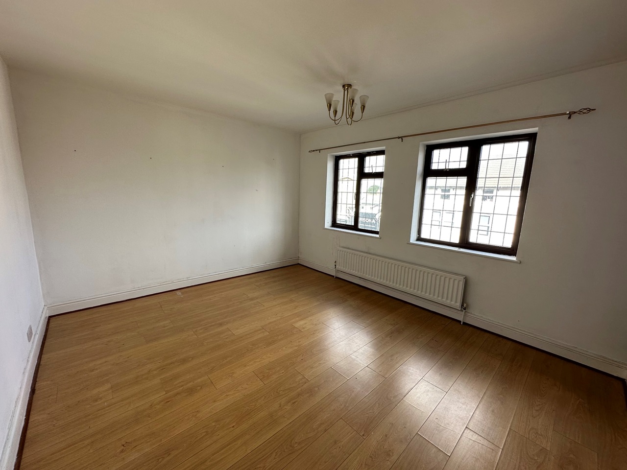 Bexleyheath 3 Bed Flat, Broadway, DA6 To Rent Now for £1,700.00 p/m