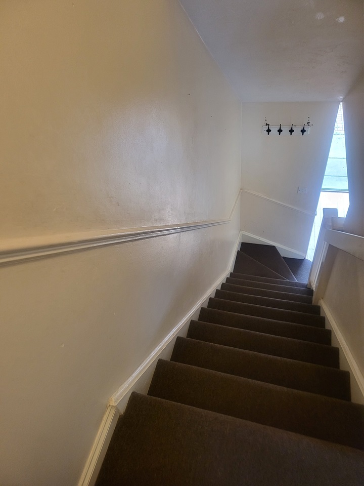 Barking 2 Bed Terraced House, Stern Close, IG11 To Rent Now for £