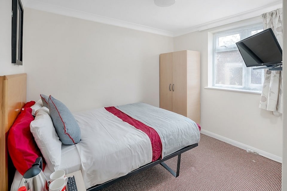 Borehamwood Room in a Shared House, Shenley Road, WD6 To Rent Now for £960.00 p/m