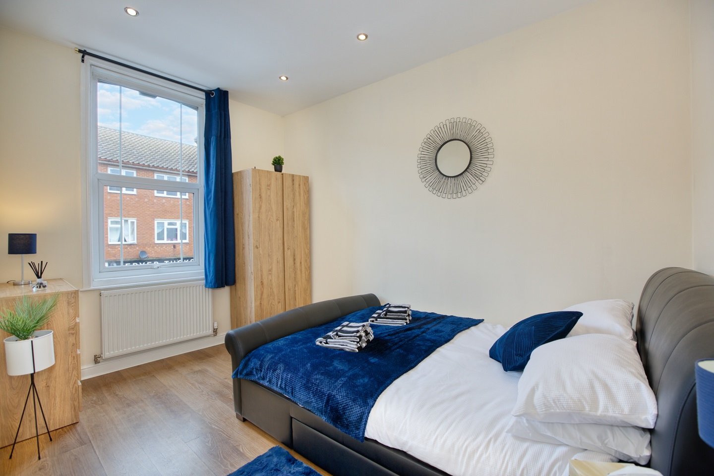 Bridgwater 2 Bed SemiDetached House, Eastover, TA6 To Rent Now for