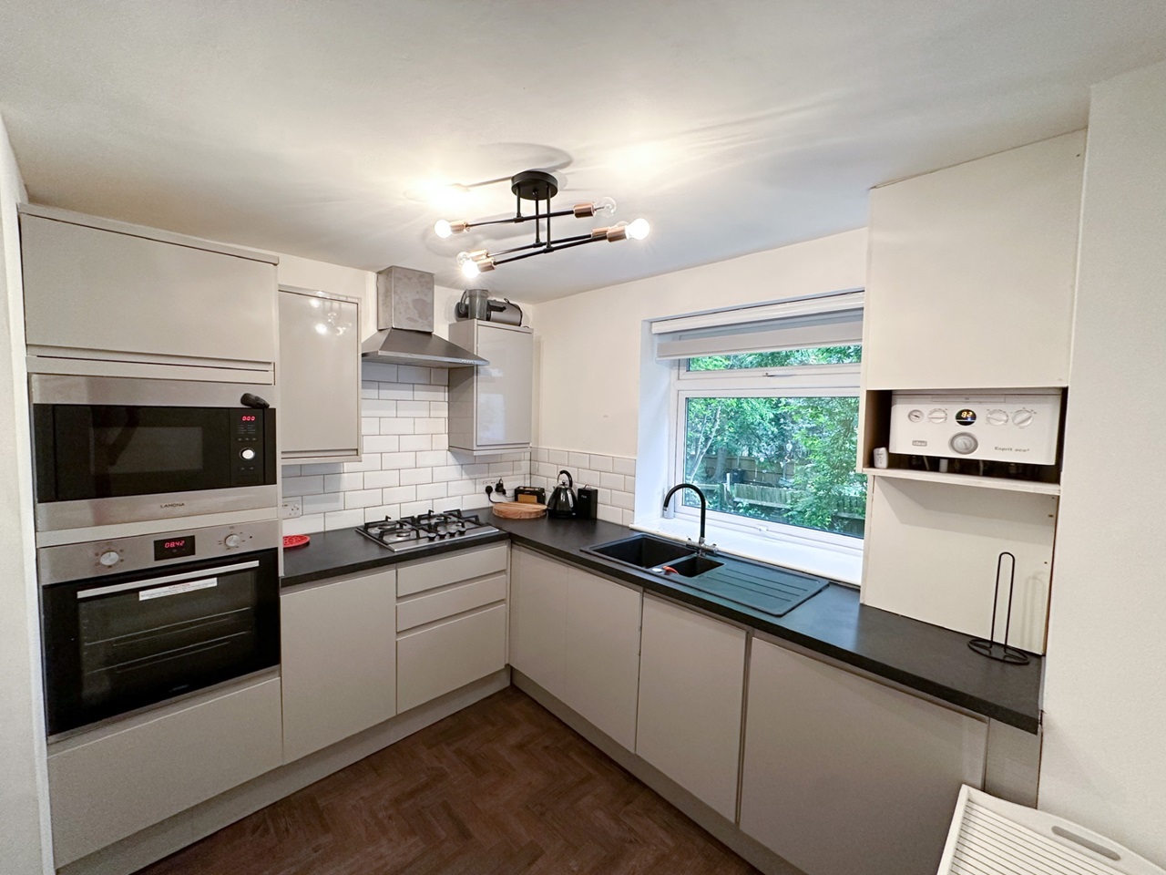 South Croydon Room in a Shared House, Carlington House, CR2 To Rent