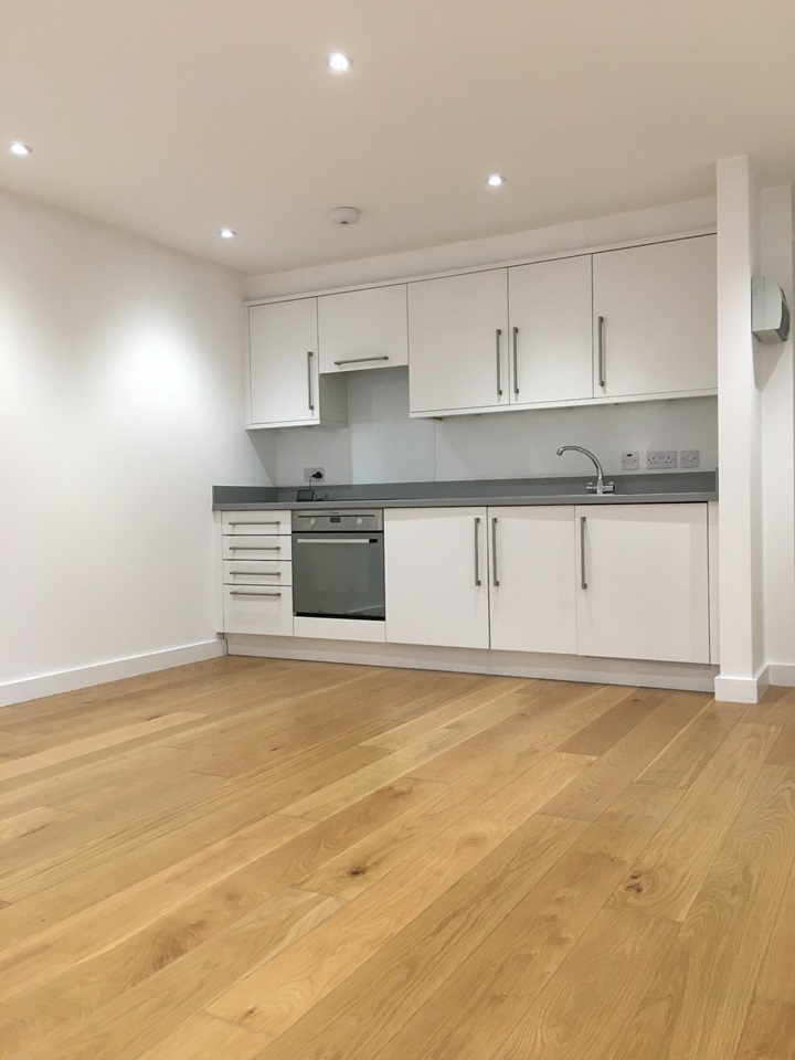 Cambridge 1 Bed Flat, Benson Place, CB4 To Rent Now for £1,200.00 p/m