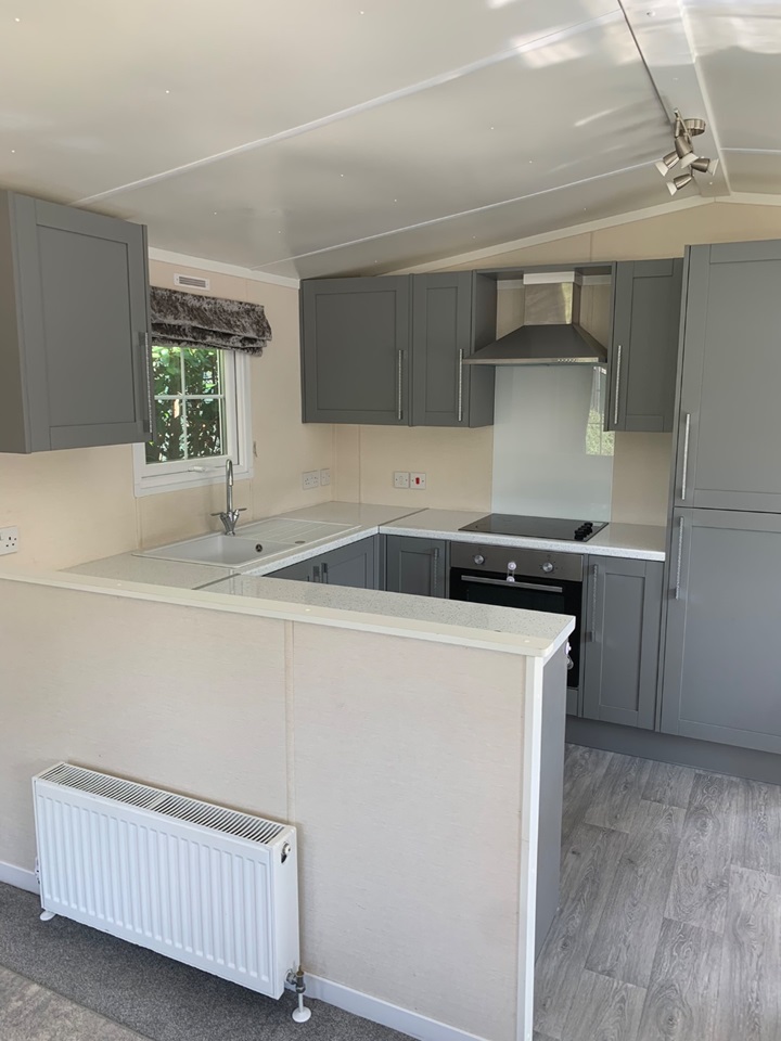 Tadley 2 Bed Mobile Home, Tadley, RG26 To Rent Now for £1,000.00 p/m