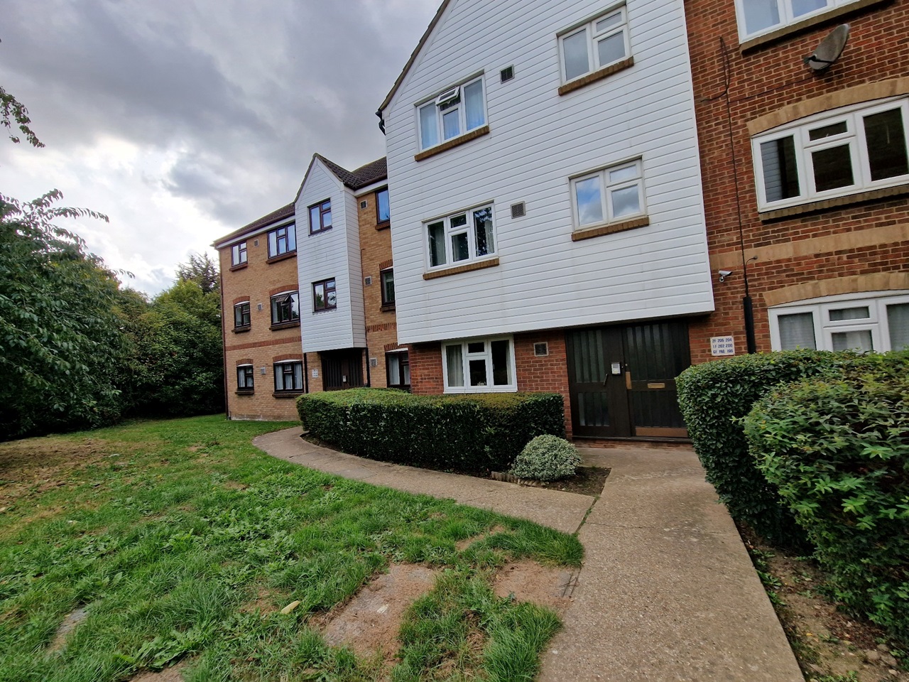 Chelmsford 1 Bed Flat, Redmayne Drive, CM2 To Rent Now for £900.00 p/m